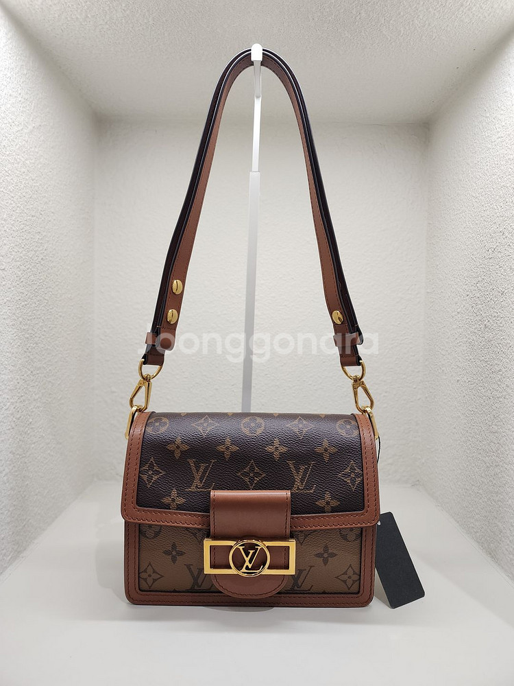 루이비통 리버스 모노그램 미니도핀 M44580--0