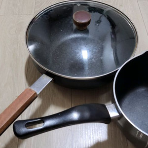 주방용 냄비 2종류