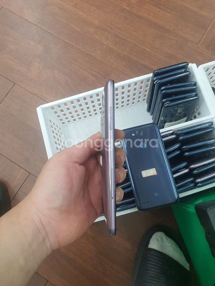 LGx5 대량 소량 팝니다 만원부터--3