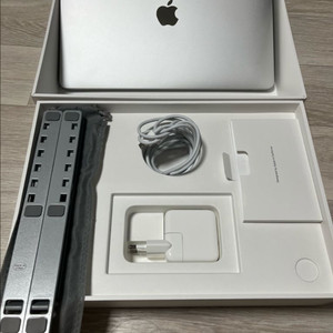 맥북 에어 m1 실버 256GB 16GB