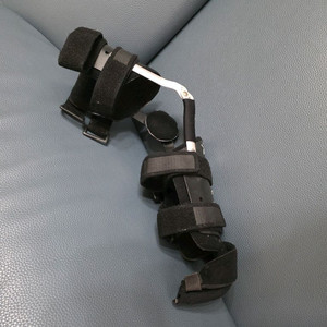 팔꿈치 보조기 보호대