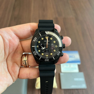 세이코 한정판 솔라 쿼츠 크로노 SSC761J1