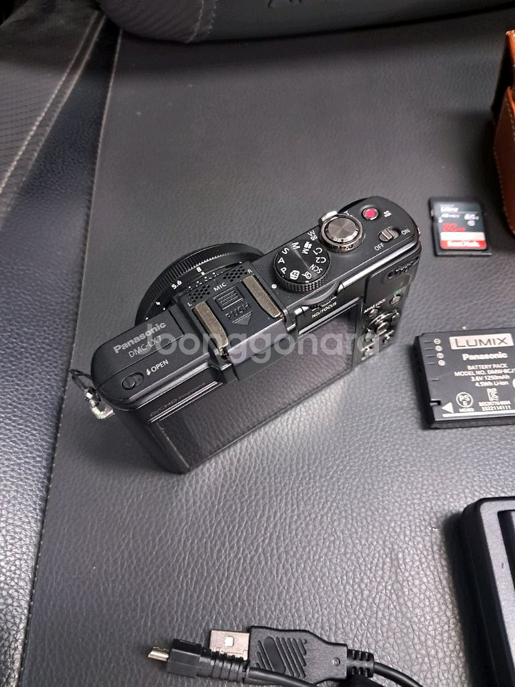 파나소닉 루믹스 DMC-LX7 카메라입니다.--2