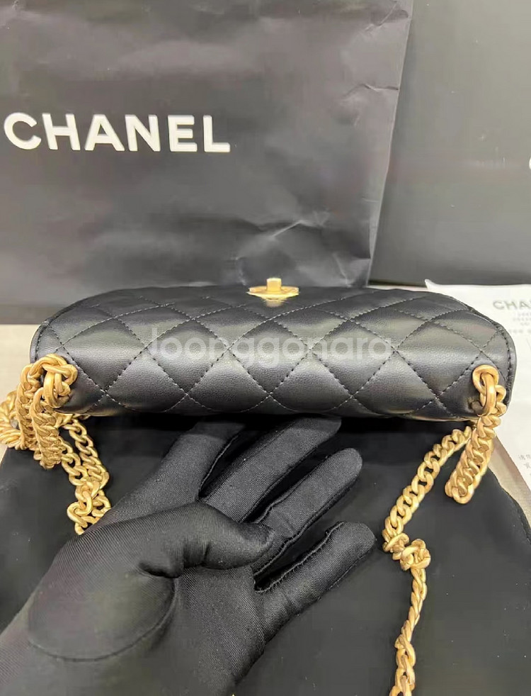 샤넬 까멜리아 골든볼 중고--1