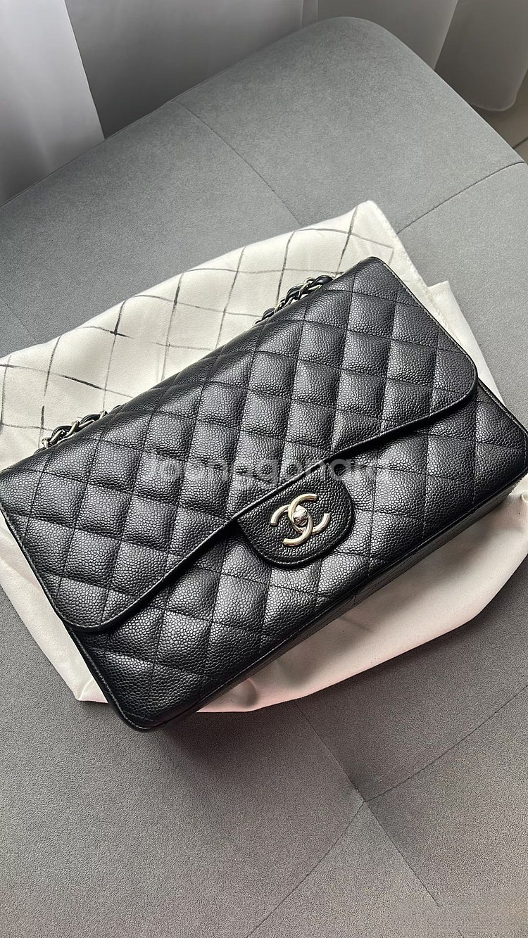 샤넬 클래식 점보 중고--5