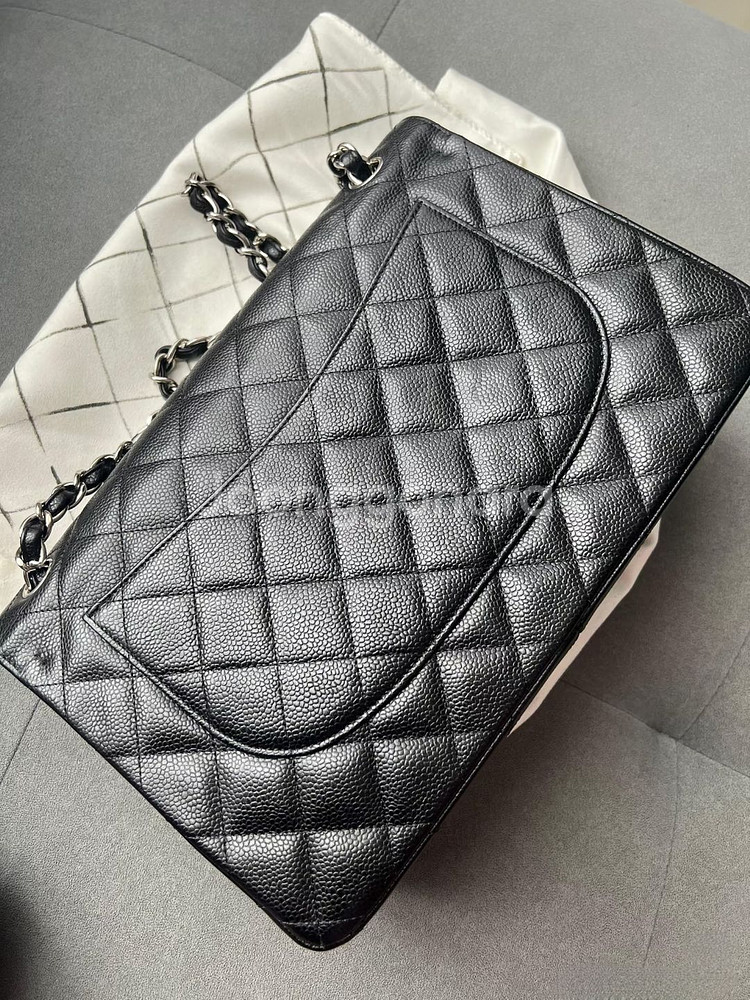 샤넬 클래식 점보 중고--3