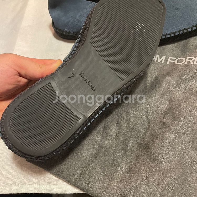 톰포드 스웨이드 반스 에스파듀 판매 합니다.--7