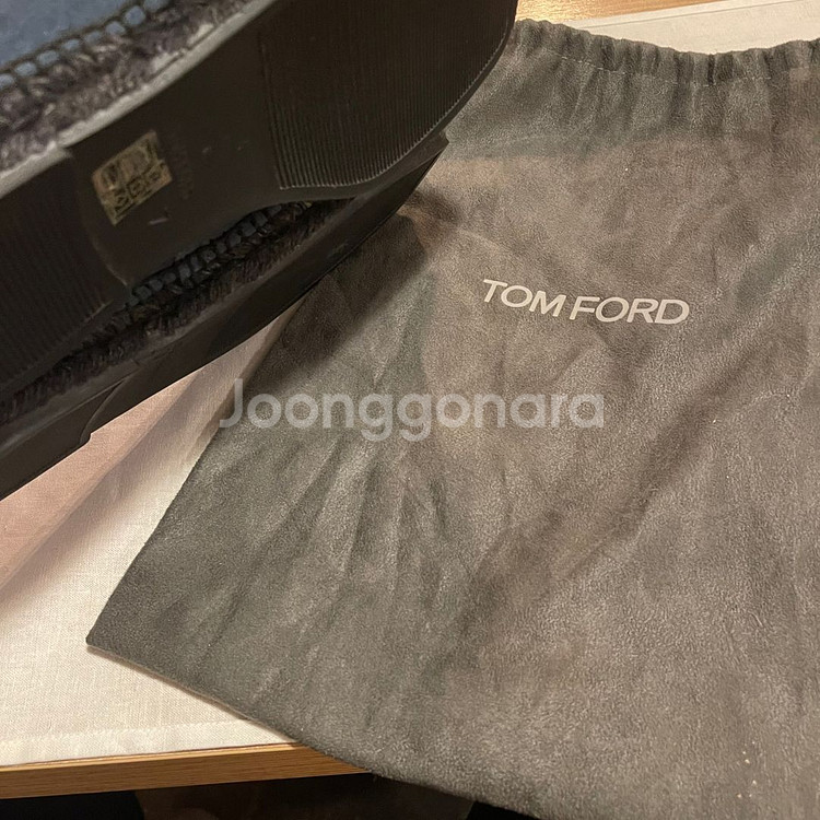 톰포드 스웨이드 반스 에스파듀 판매 합니다.--3