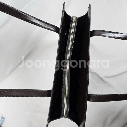 (정품) 프라다 다크 브라운 스퀘어 숄더백 A--1