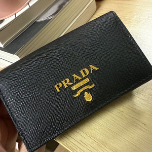 프라다 사피아노 메탈 로고 카드지갑