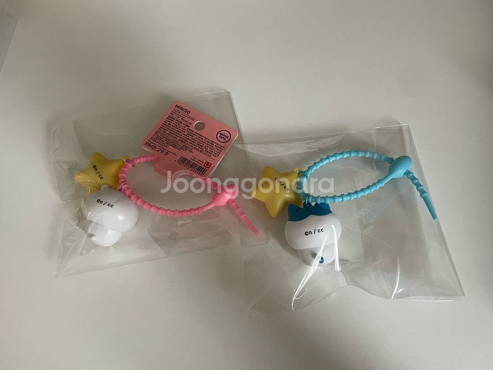 치이카와 미니소 하치와레 피규어 키링--1