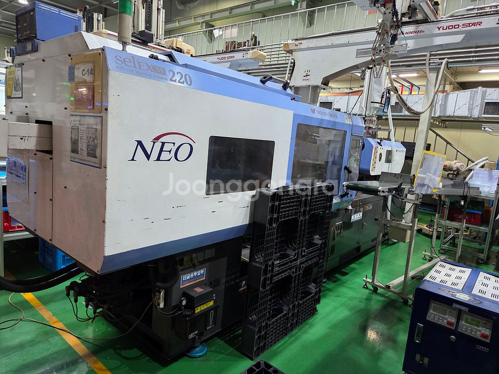 중고사출기 우진 220톤--0