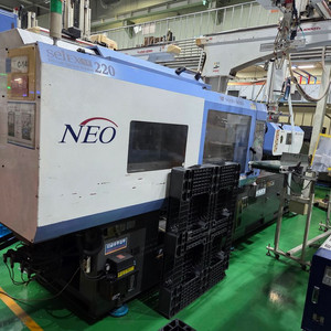 중고사출기 우진 220톤