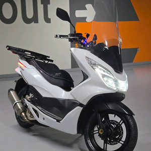 상태 정말 좋은 16년식 PCX125 판매.