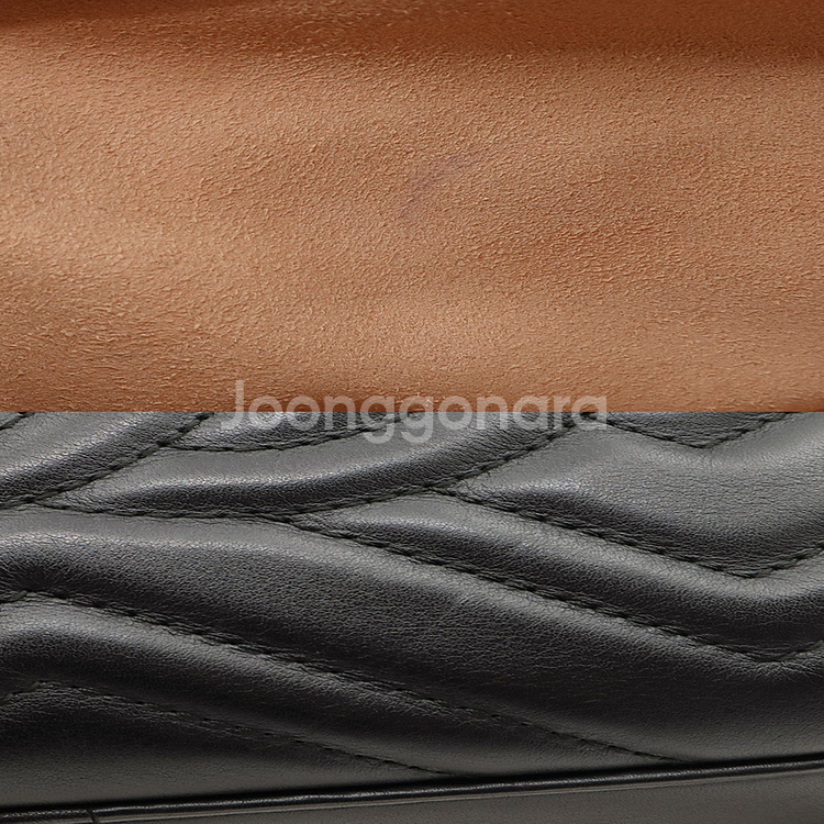 구찌 블랙 레더 GG마몬트 쉐브론 카메라 크로스백--5