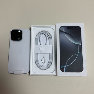 s급 풀박 아이폰16Pro 화이트 512gb