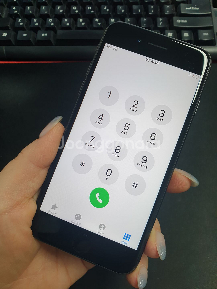 아이폰8 64기가 549440--2
