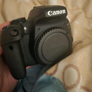 캐논 800D