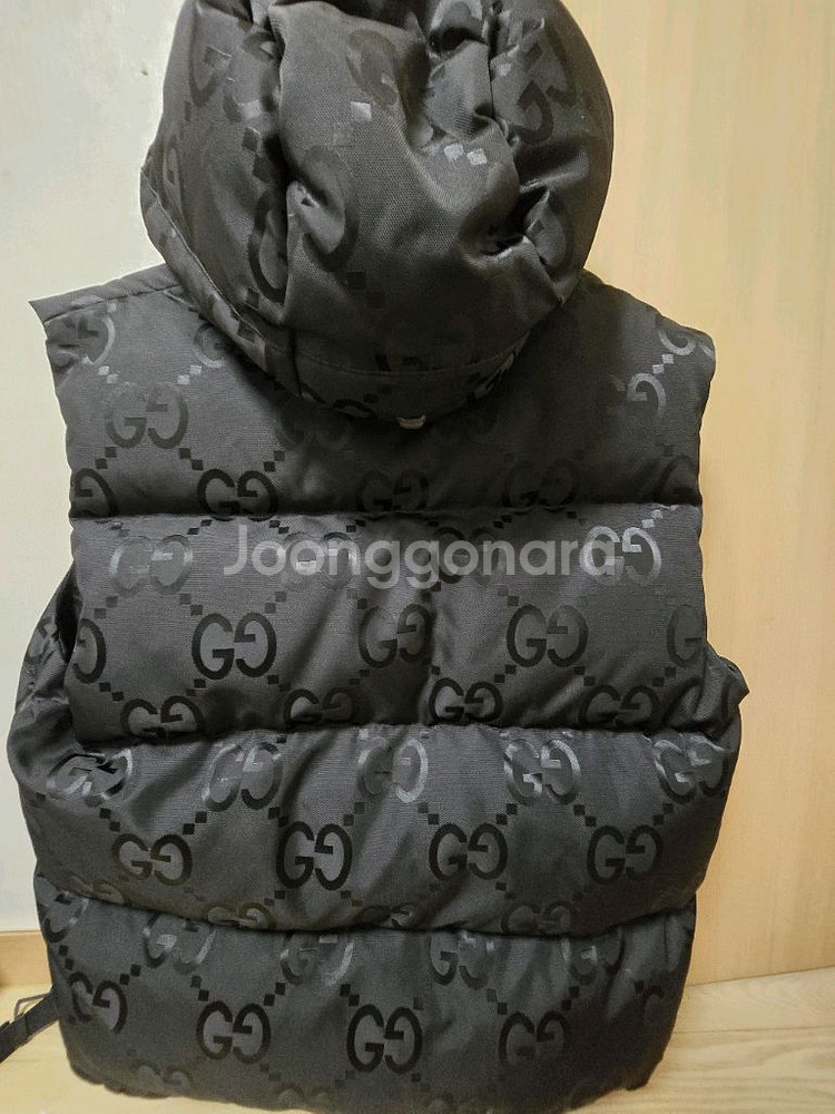 구찌 조끼패딩--1