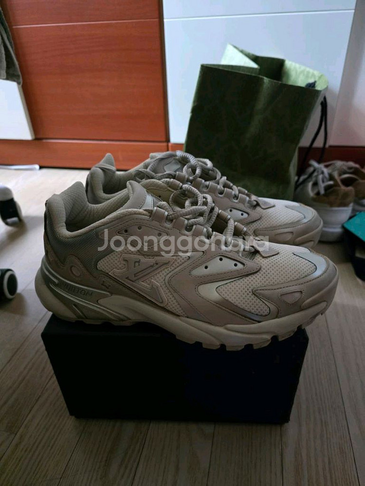 루이비통 러너웨이--0