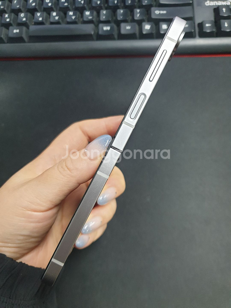 갤럭시Z플립6 549281--3