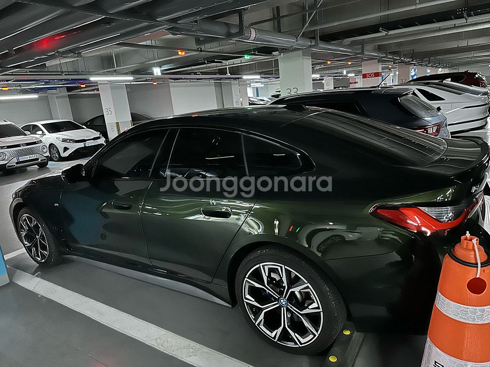 BMW i4 40M스포츠 프로 팝니다.--2