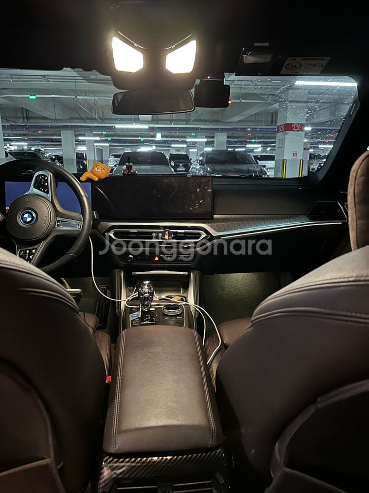 BMW i4 40M스포츠 프로 팝니다.--4
