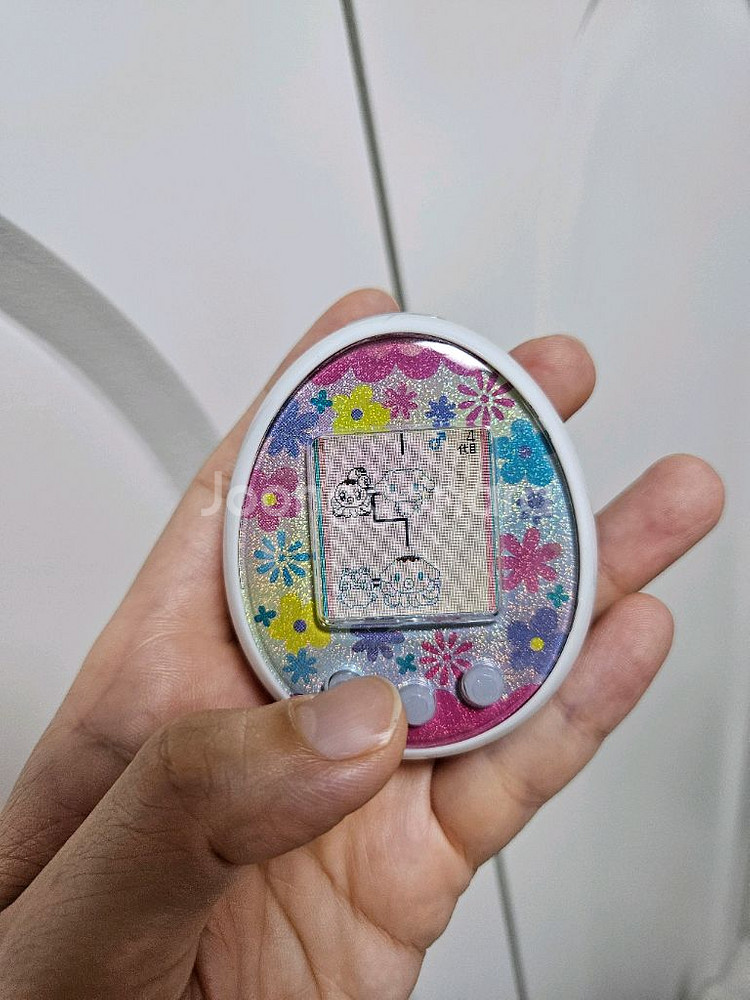 다마고치 파스텔 화이트 풀박--4