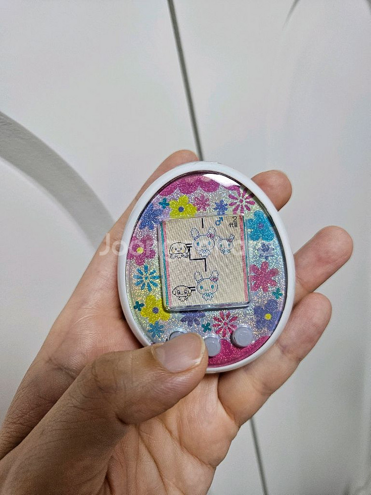 다마고치 파스텔 화이트 풀박--5