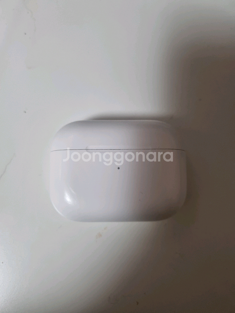 에어팟 프로 1세대 8핀 판매합니다--1