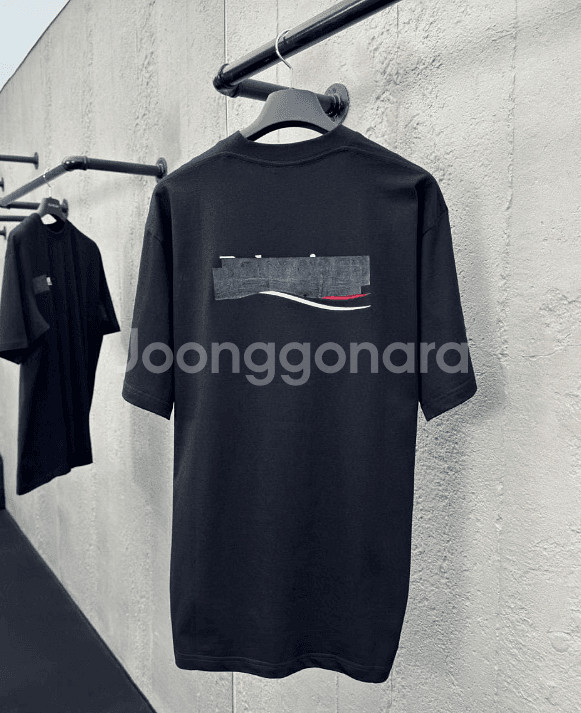 [발렌/시아가] 새상품 / 남성반팔 / 약105~110--1