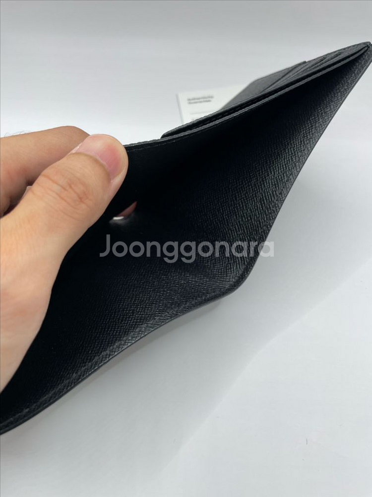 루이비통 에삐 반지갑 블랙 M60332--4