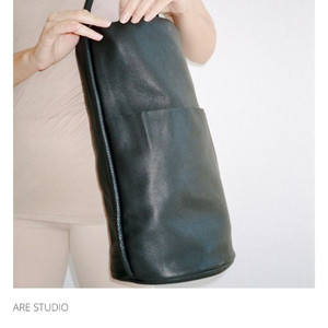are studio buoy 부오이백 블랙