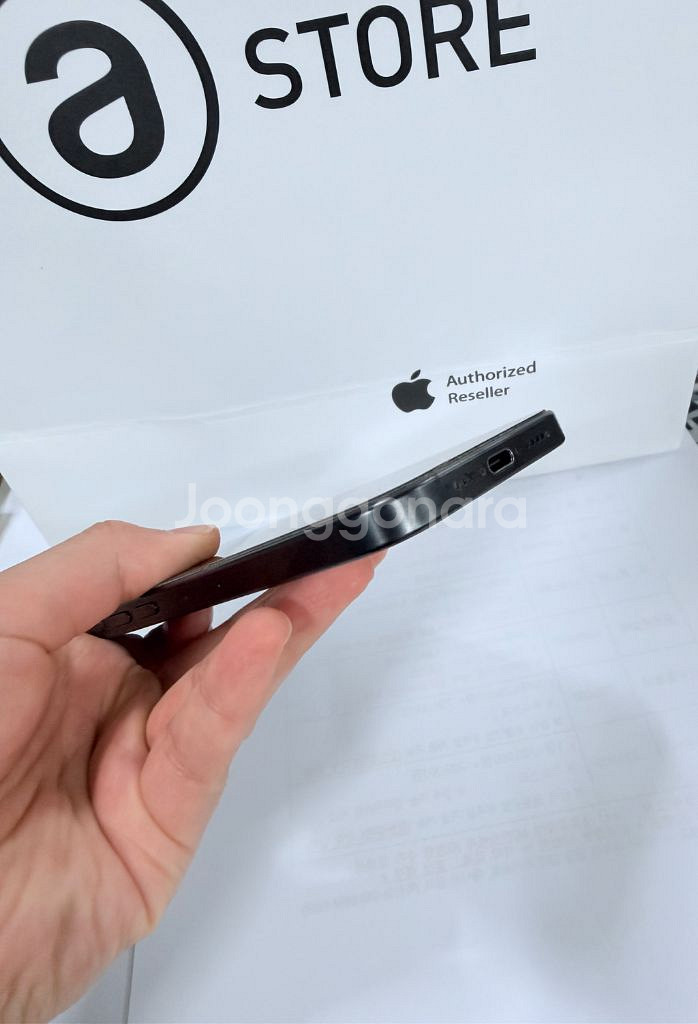 아이폰15 프로 256 블랙팝니다--4