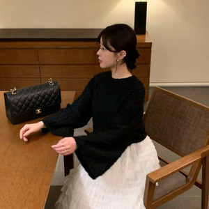 바이씨니 몽글이니트 블랙 새상품