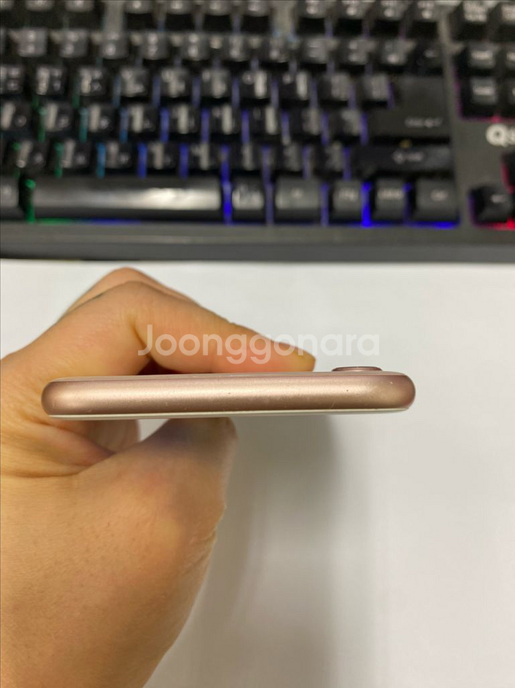 아이폰8 로즈골드 액정SS급 256G 배터리성능100%--3