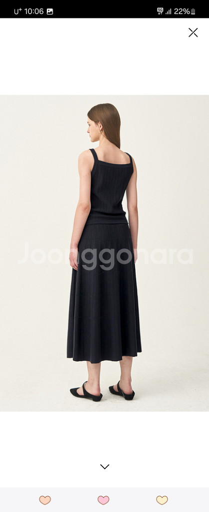 더캐시미어 울블랜드 버튼 슬리브리스 니트 탑--1