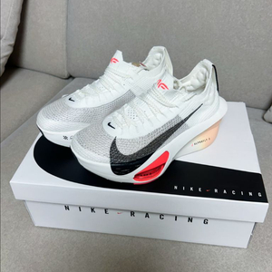 나이키 에어 줌 알파플라이 넥스트%3 (230mm)