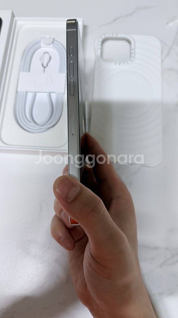 아이폰 16 Pro Max 화이트 1TB 풀박 특S급--1