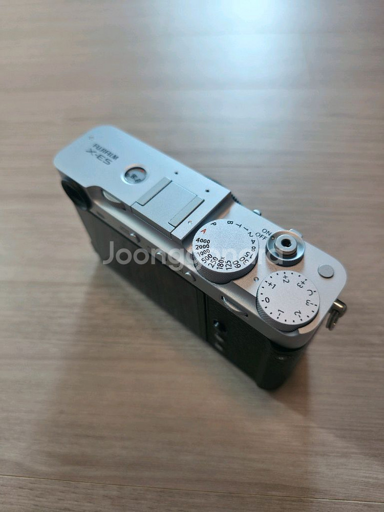 후지필름 x-e5 / 티티아티산 27mm--1