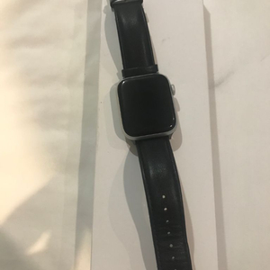애플워치se2 44mm 2회착용