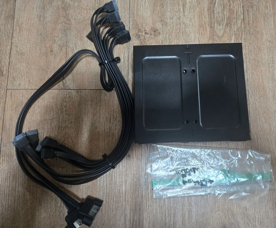 ICY DOCK HDD/SSD 2.5인치 8베이 이미지
