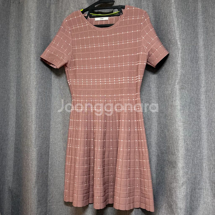ZARA 블라우스 & LIST 원피스--3