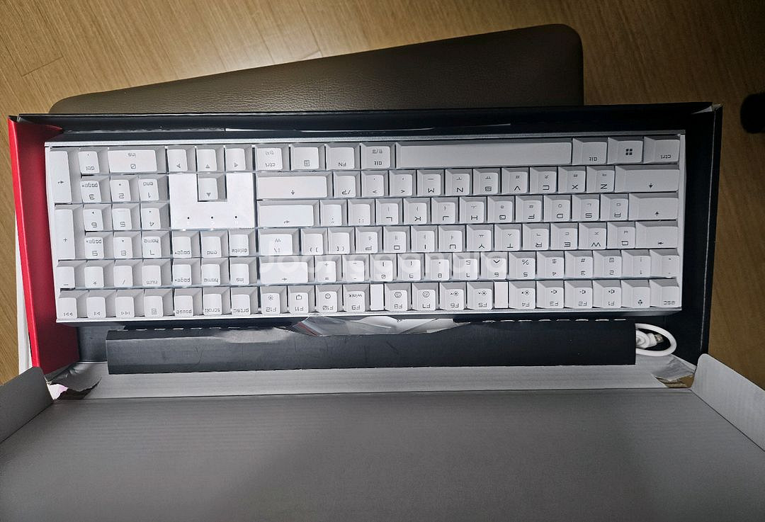 체리키보드 mx 3.0 rgb 저소음 적축--1