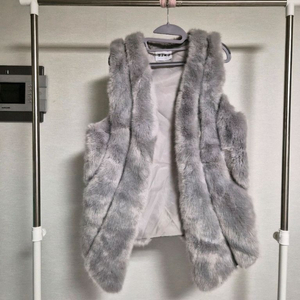 프리) 럭셔리 페이크퍼 베스트