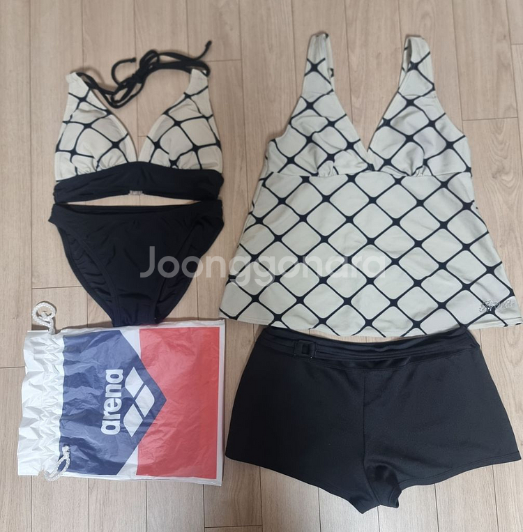 아레나 여성 4pes 수영복 M (85-90)--0