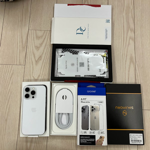 아이폰16 프로 128GB 풀박스. 실버.케이스보호필름