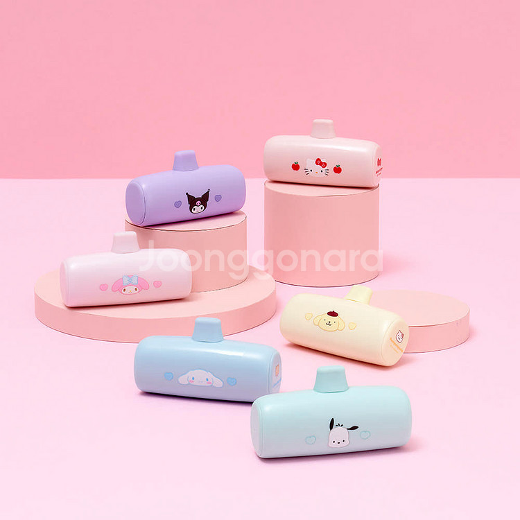 산리오 헬로키티 보조배터리 8핀 미개봉 새상품--0