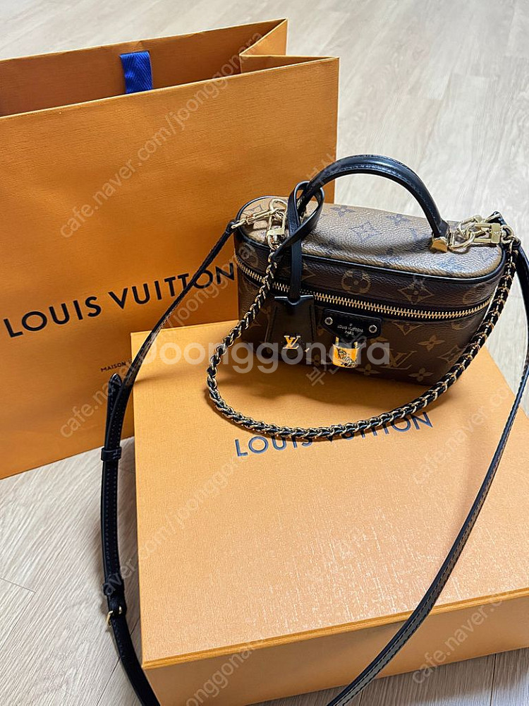 신상 루이비통 베니티 체인 파우치/풀박ㅇ 영수증ㅇ--0