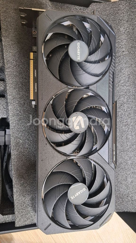 GIGABYTE RTX 5080 GAMING OC 16--2